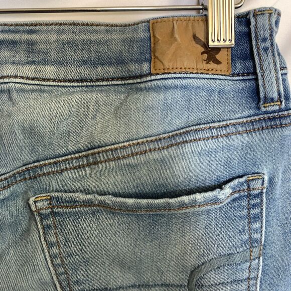 American Eagle Outfitters Hi-Rise Super Stretch Shortie Denim Shorts Size 6 - Picture 4 of 8